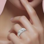⁦خاتم ذهب عيار 18 وزن 2.60 جرام تصميم أنيق يعكس ذوقك الرفيع⁩ - الصورة ⁦2⁩