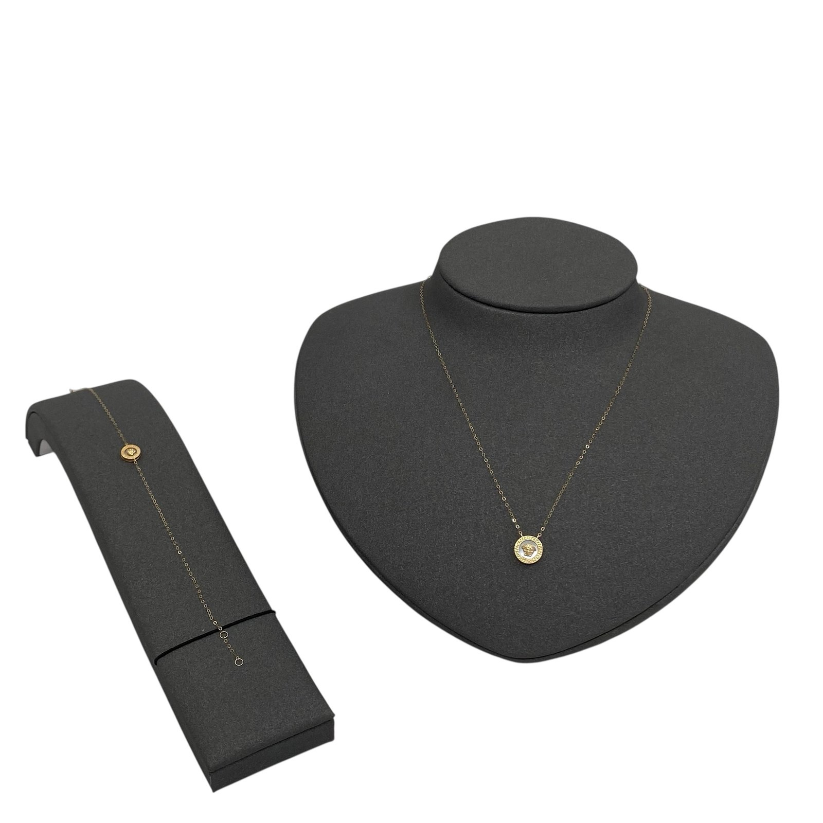 photoroom_20260213_175833 عقد وإسواره ذهب عيار 18 الوزن 1.21 جرام - الصورة 1