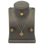 نصف طقم مواليد ذهب عيار 21 الوزن 3.19 الجرام