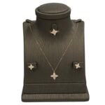 نصف طقم ذهب عيار 18 الوزن 1.88 جرام