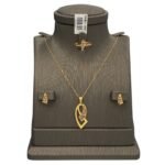 نصف طقم ذهب عيار 21 الوزن 3.80 جرام