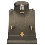 نصف طقم ذهب عيار 21 الوزن 3.82 جرام