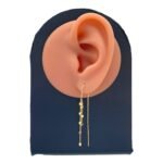 ⁦حلق ذهب عيار 18 الوزن 1.89 جرام⁩ - الصورة ⁦2⁩