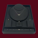 طقم ذهب عيار 18 الوزن 2.25 جرام