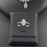 ⁦طقم ابيض ذهب عيار 18 الوزن 7.37 جرام⁩ - الصورة ⁦3⁩