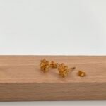 ⁦حلق ذهب عيار 21 الوزن 1.14 جرام⁩ - الصورة ⁦3⁩