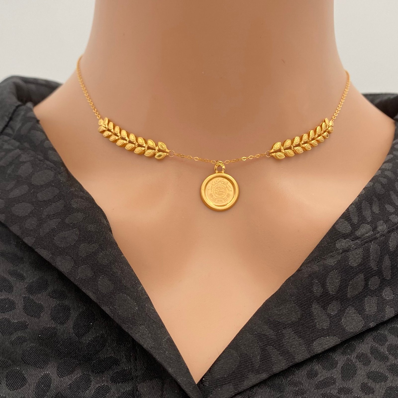 img_1226 عقد ذهب عيار 21 الوزن 3.20 جرام - الصورة 1
