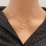 عقد ذهب عيار 18 الوزن 1.05 جرام