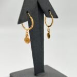 ⁦حلق ذهب عيار 21 الوزن 1.18 جرام⁩ - الصورة ⁦3⁩