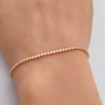 ⁦أسواره ذهب عيار 18 الوزن 2.61 جرام⁩ - الصورة ⁦2⁩