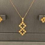 ⁦نصف طقم ذهب عيار 21 الوزن 4.05 جرام⁩ - الصورة ⁦3⁩