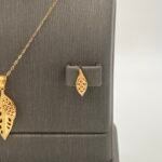 ⁦نصف طقم ذهب عيار 21 الوزن 4.04 جرام⁩ - الصورة ⁦4⁩