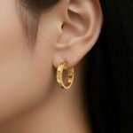 حلق ذهب عيار 18 الوزن 4.82 جرام