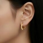 حلق ذهب عيار 18 الوزن 0.88 جرام