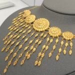 ⁦خناق كرسي جابر ذهب عيار 21 الوزن 9.60 جرام⁩ - الصورة ⁦3⁩