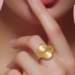 ⁦خاتم ذهب عيار 21 الوزن 3.56 جرام تصميم فاخر يعكس الذوق الرفيع والجمال⁩ - الصورة ⁦2⁩