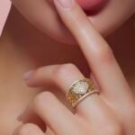 ⁦خاتم ذهب عيار 21 الوزن 3.32 جرام⁩ - الصورة ⁦2⁩