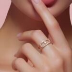 ⁦خاتم ذهب عيار 21 وزن 2.10 جرام بتصميم ناعم يمنحك أناقة استثنائية⁩ - الصورة ⁦2⁩