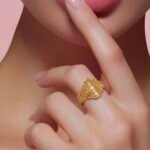 ⁦خاتم ذهب عيار 21 الوزن 1.49 جرام⁩ - الصورة ⁦2⁩