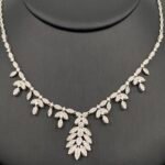 ⁦طقم ابيض ذهب عيار 18 الوزن 26.98 جرام⁩ - الصورة ⁦4⁩