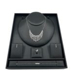 طقم ذهب عيار 18 الوزن 11.33 جرام