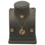 نصف طقم ذهب عيار 21 الوزن 4.41 جرام