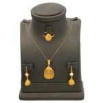 نصف طقم ذهب عيار 21 الوزن 5.86 جرام