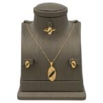 نصف طقم ذهب عيار 21 الوزن 3.87 جرام