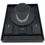 نصف طقم ابيض ذهب عيار 18 الوزن 9.97 جرام