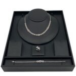 نصف طقم ابيض ذهب عيار 18 الوزن 14.98 جرام