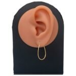 ⁦حلق ذهب عيار 18 الوزن 0.69 جرام⁩ - الصورة ⁦2⁩