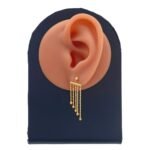 ⁦حلق ذهب عيار 18 الوزن 2.75 جرام⁩ - الصورة ⁦2⁩