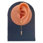 ⁦حلق ذهب عيار 18 الوزن 1.25 جرام⁩ - الصورة ⁦2⁩