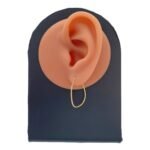 ⁦حلق ذهب عيار 18 الوزن 0.69 جرام⁩ - الصورة ⁦2⁩