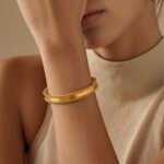 غويشة ذهب عيار 21 الوزن 6.94 جرام