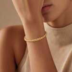 غويشة ذهب عيار 21 وزن 5.60 جرام لمسة فاخرة