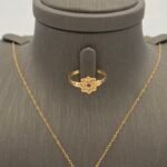 ⁦نصف طقم ذهب عيار 21 وزن 3.50 جرام لمسة ذهبية أنيقة⁩ - الصورة ⁦3⁩