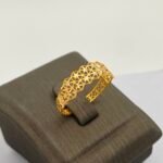 ⁦خاتم ذهب عيار 21 الوزن 0.93 جرام⁩ - الصورة ⁦3⁩