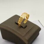 ⁦خاتم ذهب عيار 21 الوزن 1.19 جرام⁩ - الصورة ⁦3⁩