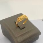 ⁦خاتم ذهب عيار 21 الوزن 0.80 جرام⁩ - الصورة ⁦3⁩