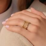 خاتم ذهب عيار 21 وزن 1.45 جرام بجمال ناعم وأناقة تدوم طويلًا