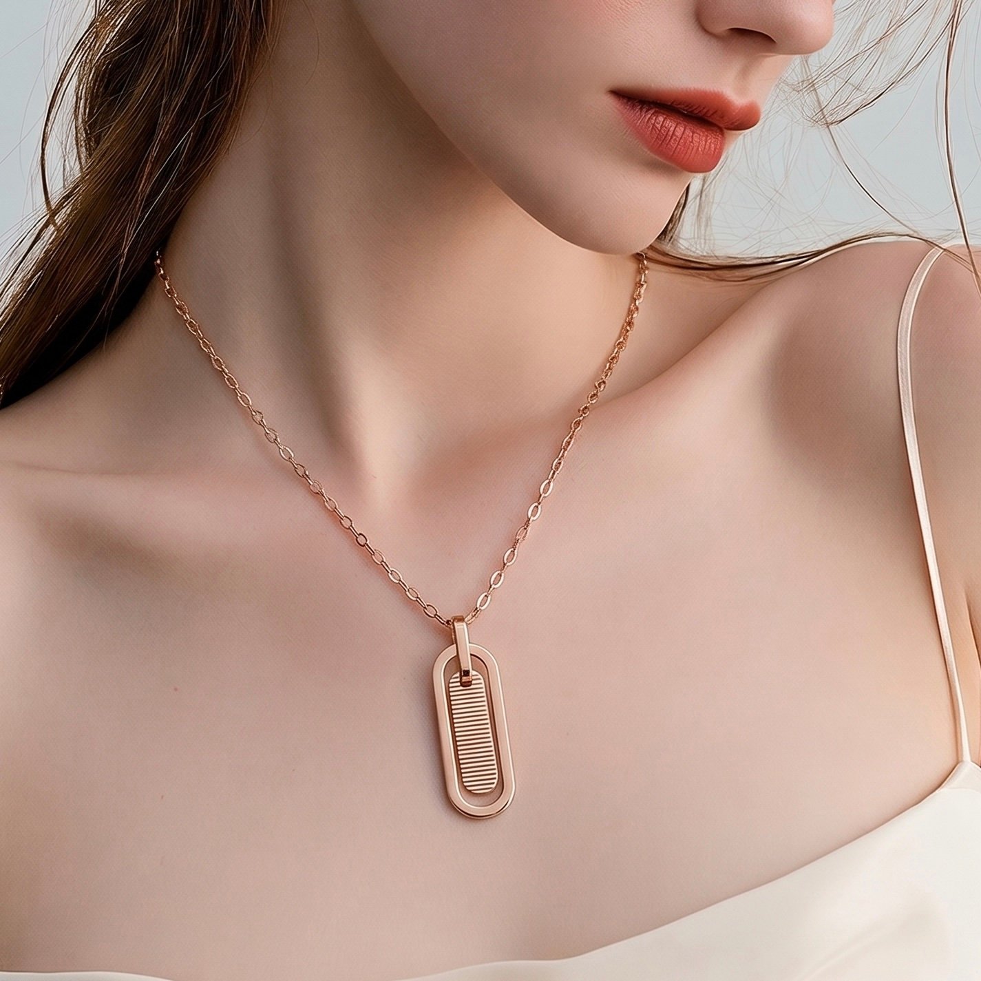 img_6263 عقد ذهب عيار 18 الوزن 1.16 جرام - الصورة 1