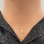 ⁦عقد ذهب عيار 18 وزن 0.63 جرام لمسة جميلة⁩ - الصورة ⁦3⁩