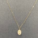 ⁦عقد ذهب عيار 18 وزن 0.63 جرام لمسة جميلة⁩ - الصورة ⁦2⁩