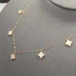 ⁦عقد ذهب عيار 18 وزن 1.33 جرام فخامة جذابة⁩ - الصورة ⁦5⁩