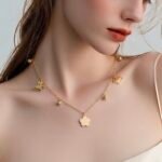 عقد تشوكر ذهب عيار 18 الوزن 1.28 جرام