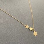 ⁦عقد ذهب عيار 18 وزن 0.76 جرام لمسة جميلة⁩ - الصورة ⁦6⁩