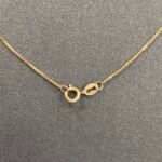 ⁦عقد ذهب عيار 18 وزن 0.88 جرام أناقة جميلة⁩ - الصورة ⁦3⁩