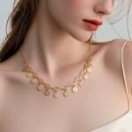 عقد تشوكر ذهب عيار 21 الوزن 1.39 جرام