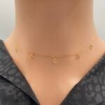 ⁦عقد تشوكر ذهب عيار 21 الوزن 0.42 جرام⁩ - الصورة ⁦2⁩